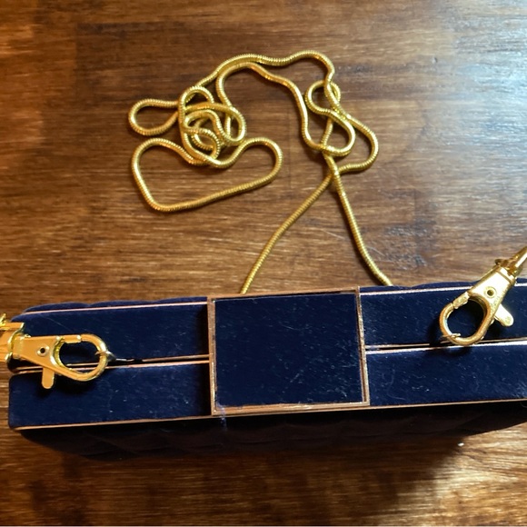 Blue pursue with gold chain. Never used. - Picture 2 of 5